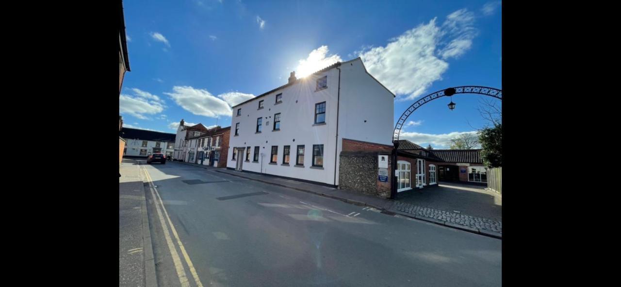 Lees Lookout Holt ,2 Bedroom Luxury Apartment With Private Parking Esterno foto