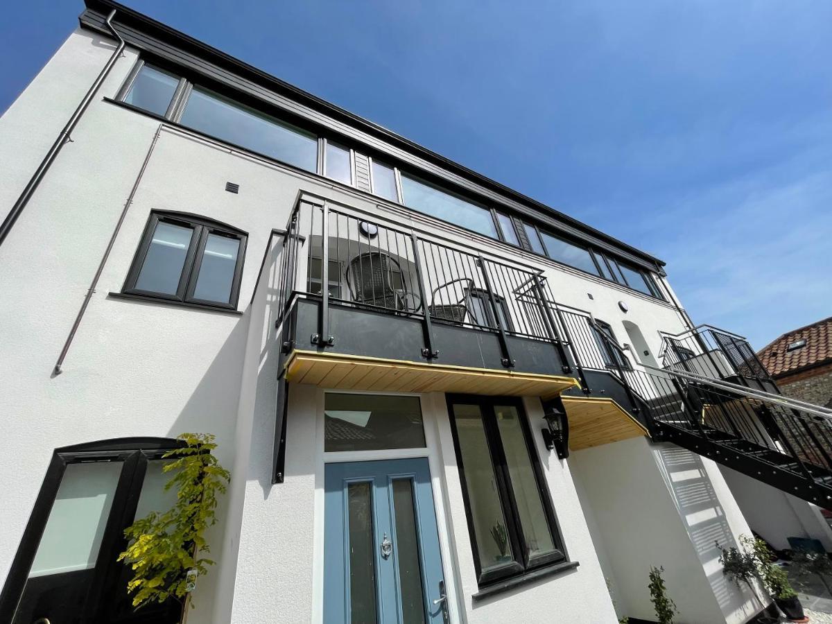 Lees Lookout Holt ,2 Bedroom Luxury Apartment With Private Parking Esterno foto
