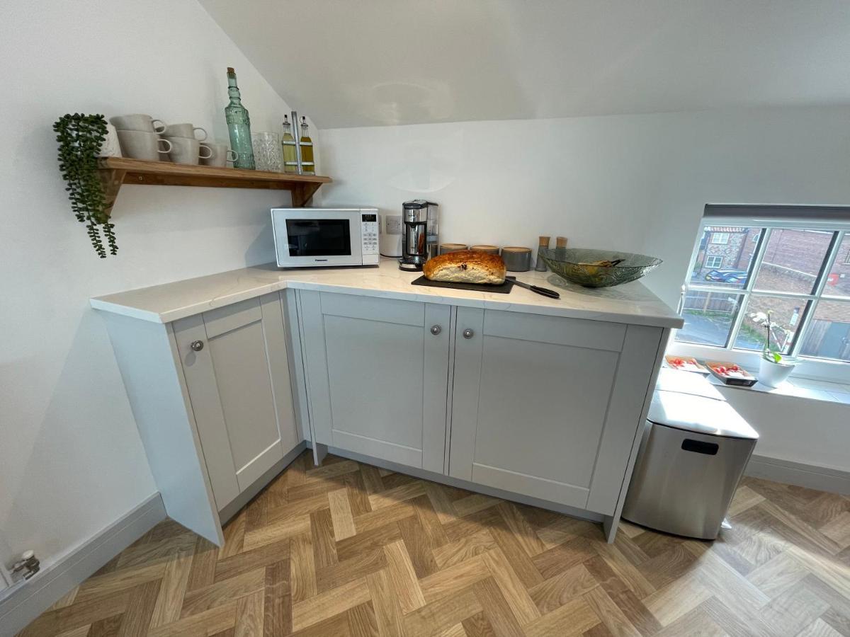 Lees Lookout Holt ,2 Bedroom Luxury Apartment With Private Parking Esterno foto